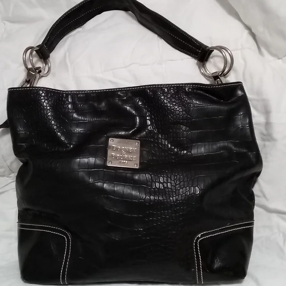🔥 SALE 72. Dooney & Bourke Handbag - Picture 1 of 4